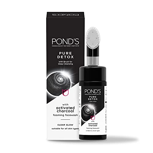 POND’S Bright Beauty SPF 15 PA ++ Day Cream 50 g, Non-Oily, Mattifying Daily Face Moisturizer – With Niacinamide to Lighten Dark Spots for Glowing Skin