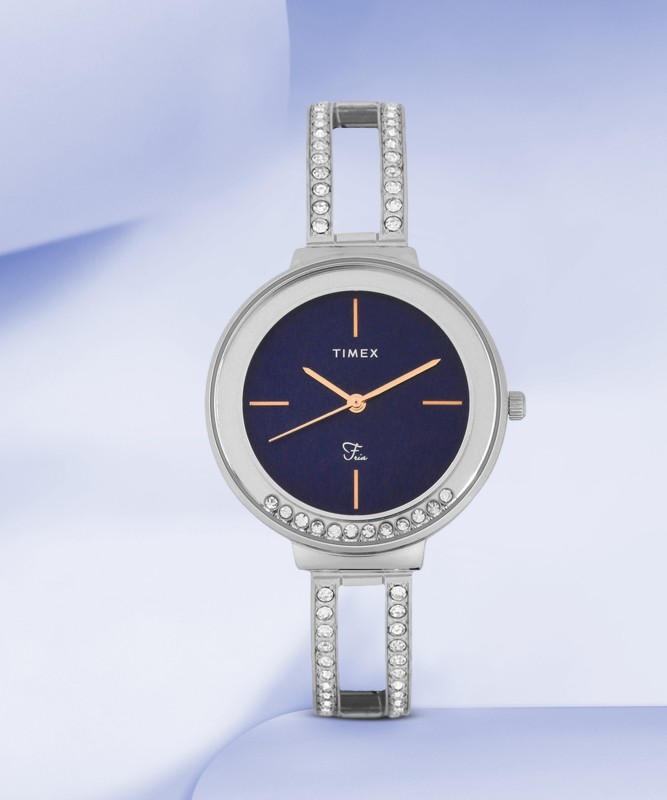 Apple Watch Series 8 GPS + Cellular with ECG app, Temperature sensor, Crash Detection(White Strap, Regular)