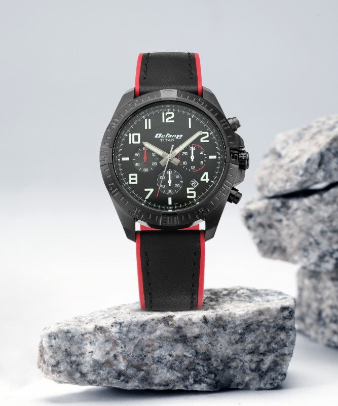 Titan 1833NM01 Neo Black & Gold Analog Watch  – For Men