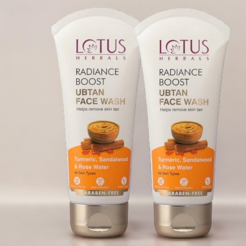 LOTUS HERBALS RADIANCE BOOST UBTAN Face Wash(200 g)