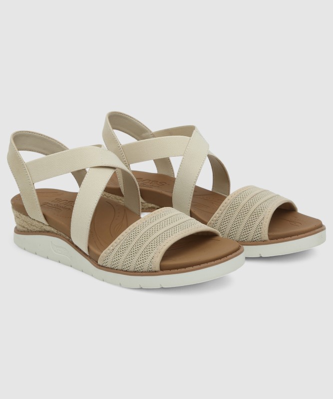 Anker 322 Magnetic Wireless Power Bank (MagGo), 5,000 mAh, with 12W USB C Output, with Mobile Stand, Compatible with iPhone15/15+/15 pro/15 pro max/ 14/13/12 & Android Series – White